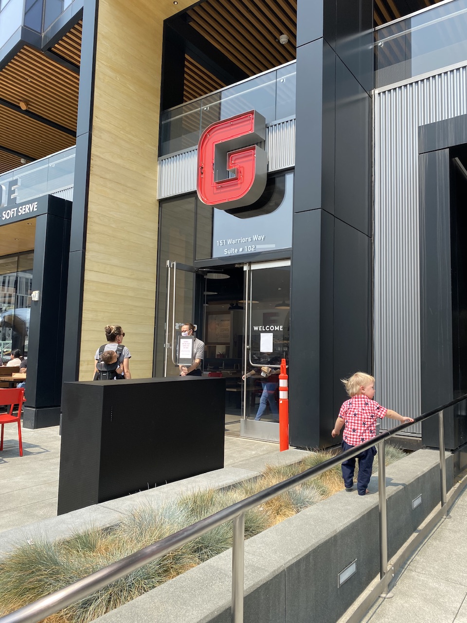 Gott's Roadside Diner - Chase Center, San Francisco