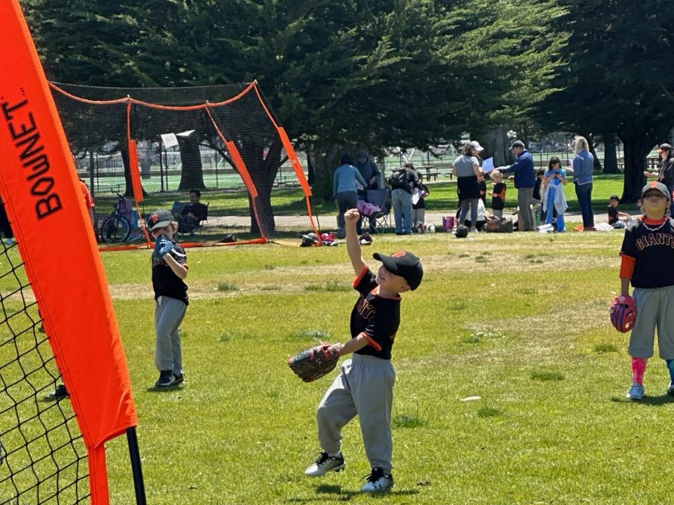 Junior Giants Sign Up