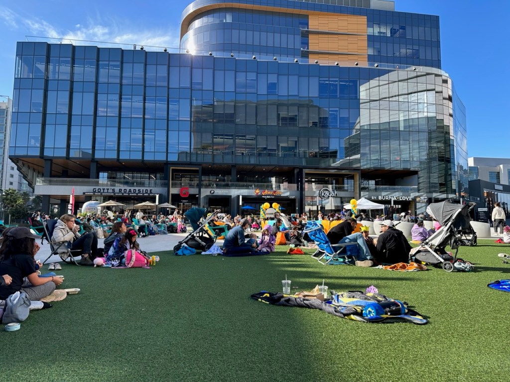 Blankets and Blockbusters at Chase Center: Free Summer Movie Nights in San&nbsp;Francisco