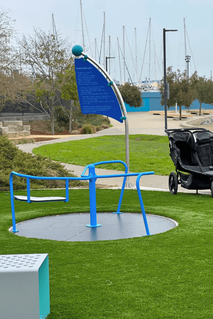 Merry-Go-Round Crane Cove